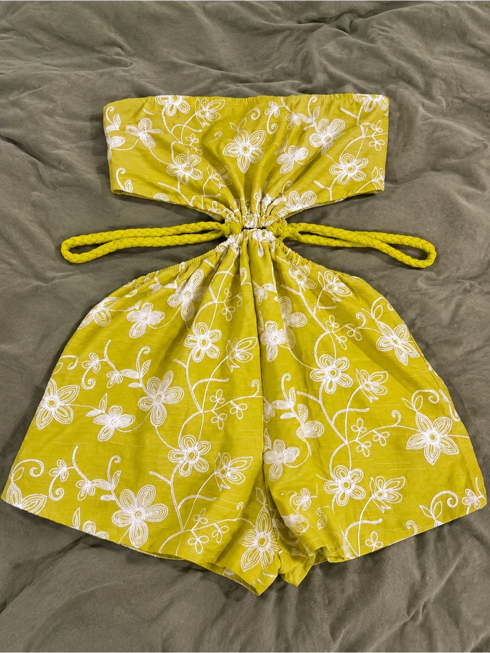 SHEIN Chartreuse Floral Embroidered Cutout Romper 🌿✨